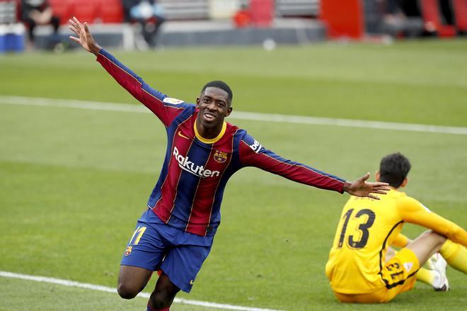 Dembelé celebra su gol en el partido de LaLiga entre el Sevilla y el FC Barcelona disputado en el Sanchez Pizjuan.