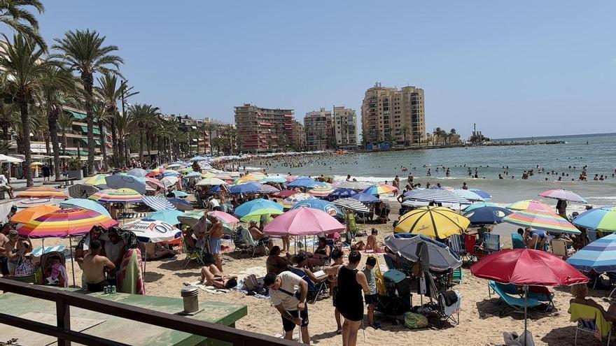 ¿Cuánta gente cabe en Torrevieja en agosto? Aquí están las cifras oficiales del Ayuntamiento