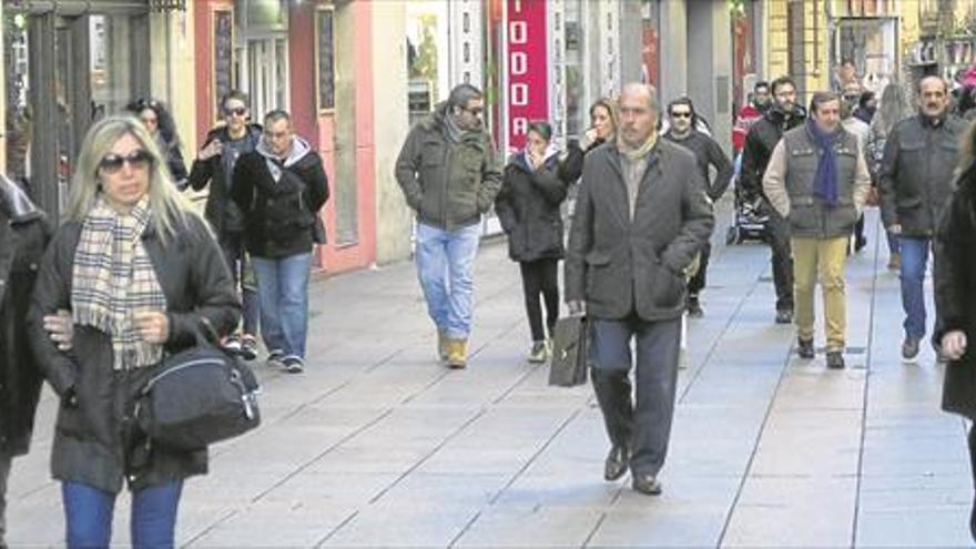 La alcaldesa de Cáceres mantiene los festivos de apertura del comercio pese al rechazo de Aeca y sindicatos