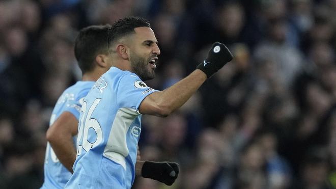 También asciende hasta los 7.150.666€ anuales el jugador de Algeria, Riyad Mahrez.jpg