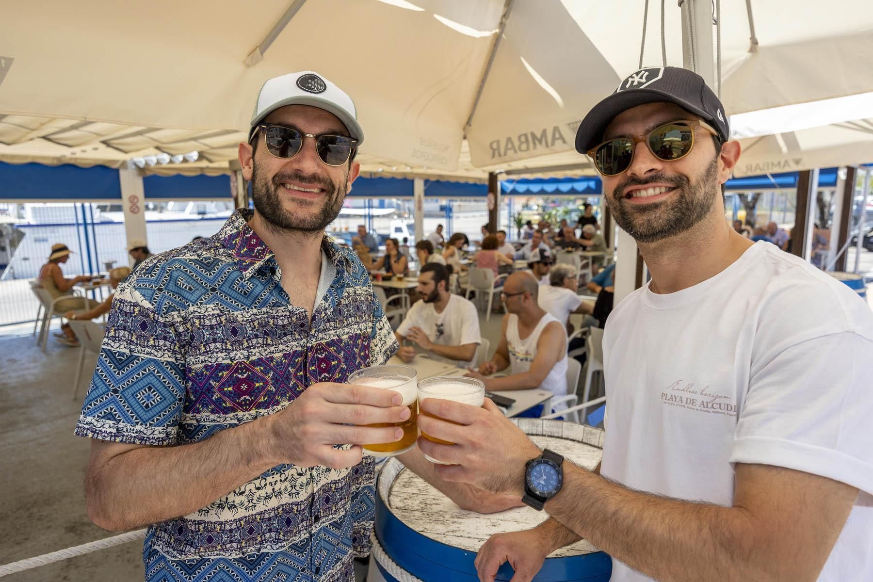 Hoteles y terrazas de Castellón, a tope en el primer fin de semana del verano