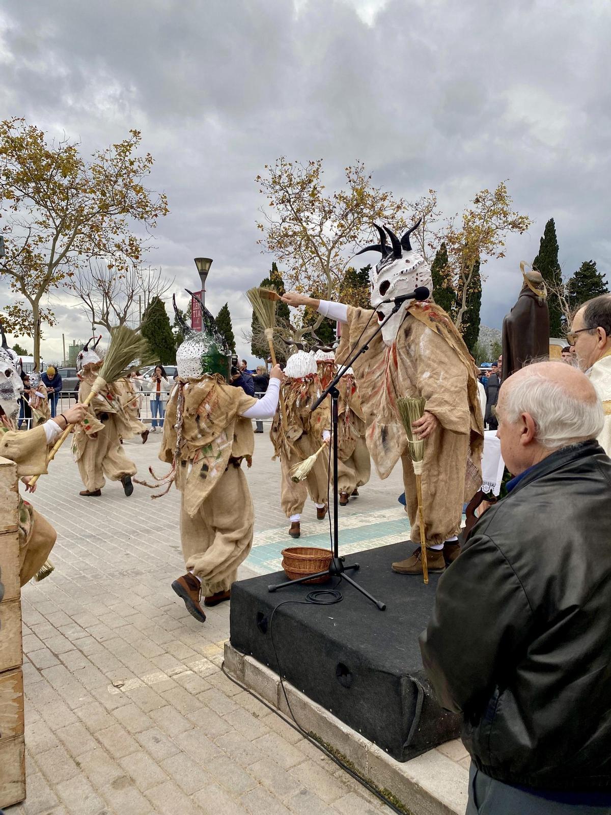 FOTOS | Las 'beneïdes' en varios pueblos de Mallorca, en imágenes