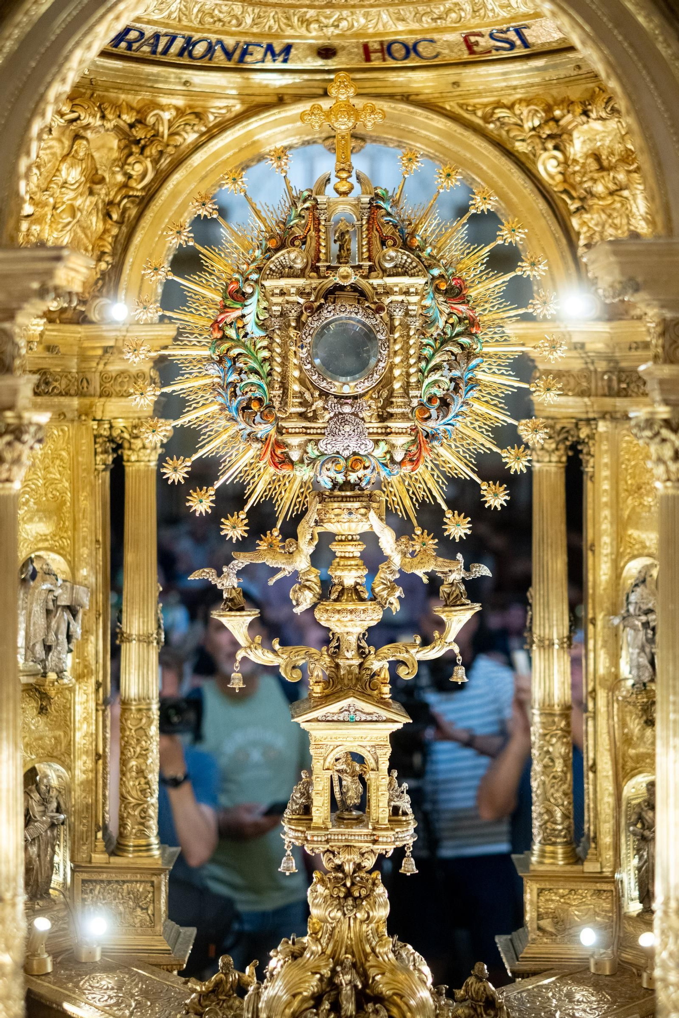 La Custodia exhibe su restauración integral