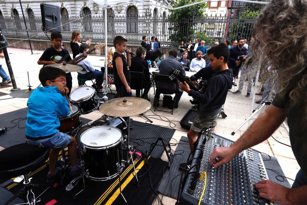 Rueda de prensa de los músicos de Oviedo para reivindicar los conciertos de música en los bares