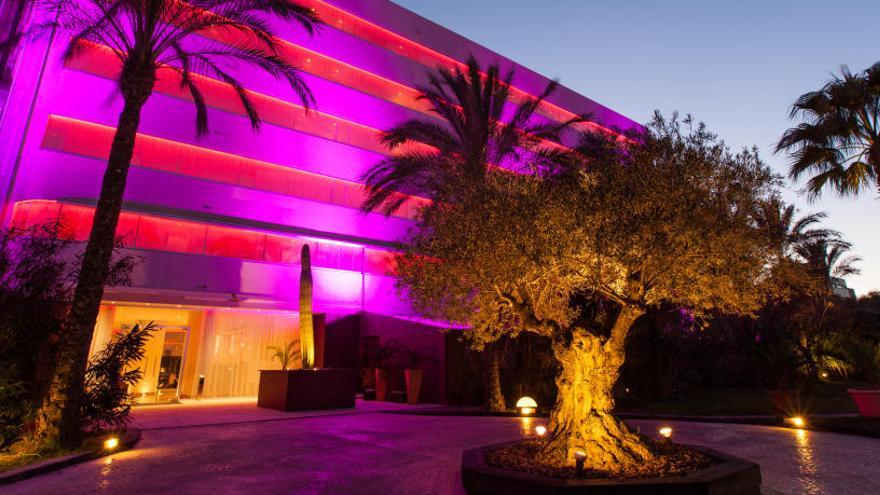 Unos multimillonarios británicos se convierten en propietarios del Hotel Pacha de Ibiza