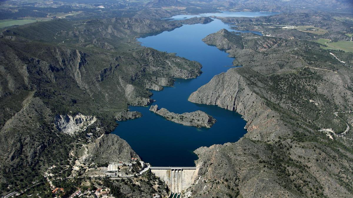 Embalse del Cenajo