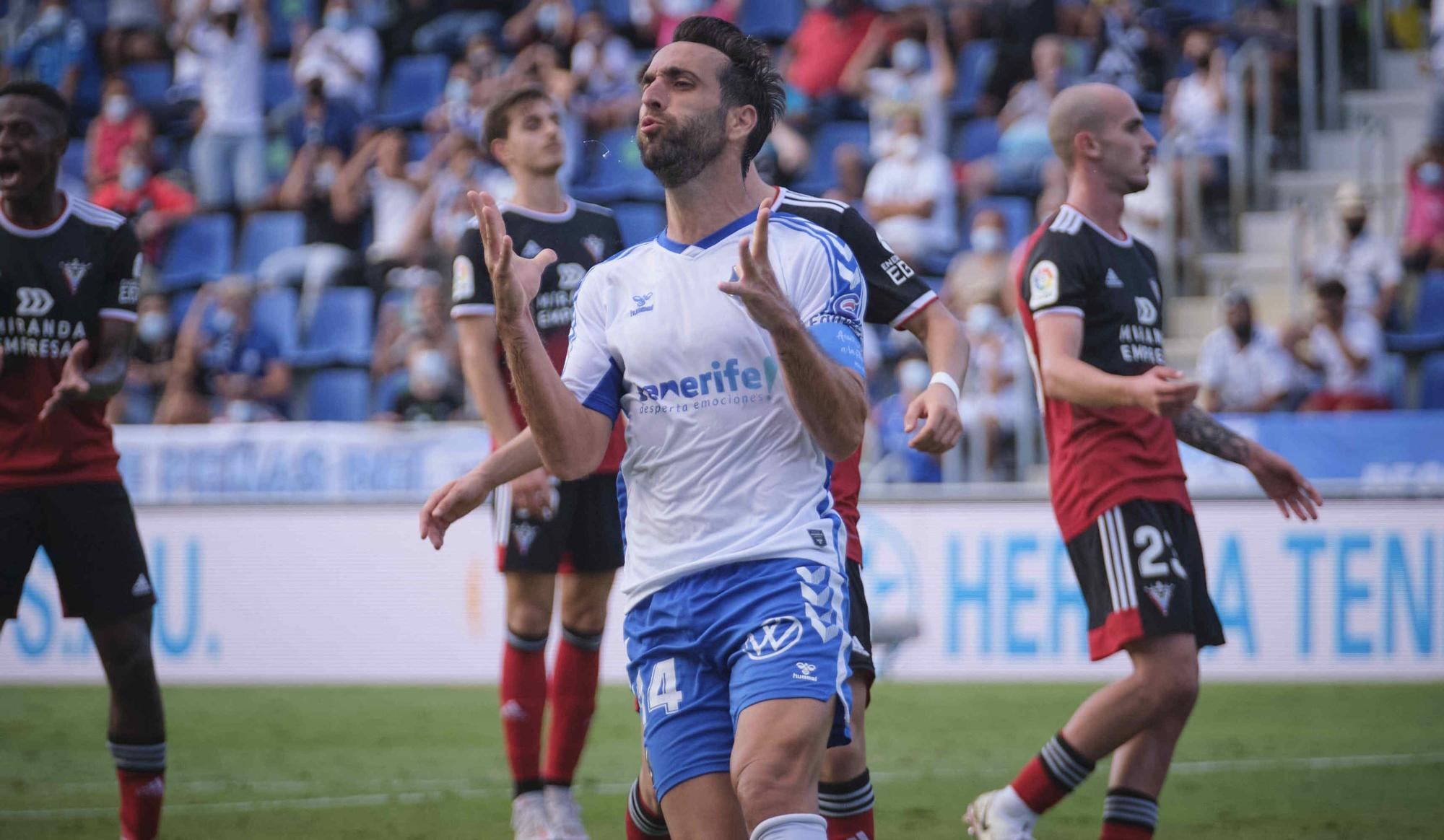 Encuentro entre el CD Tenerife y el Mirandés