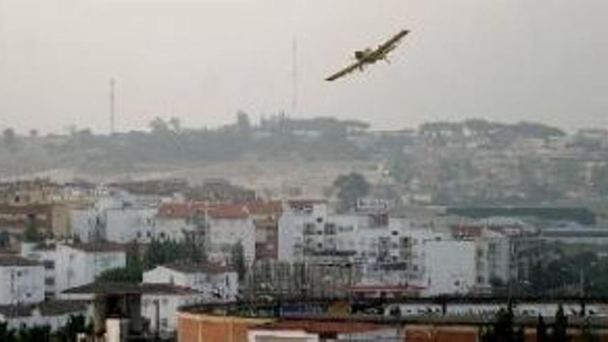 Comienza la fumigación aérea en la ciudad