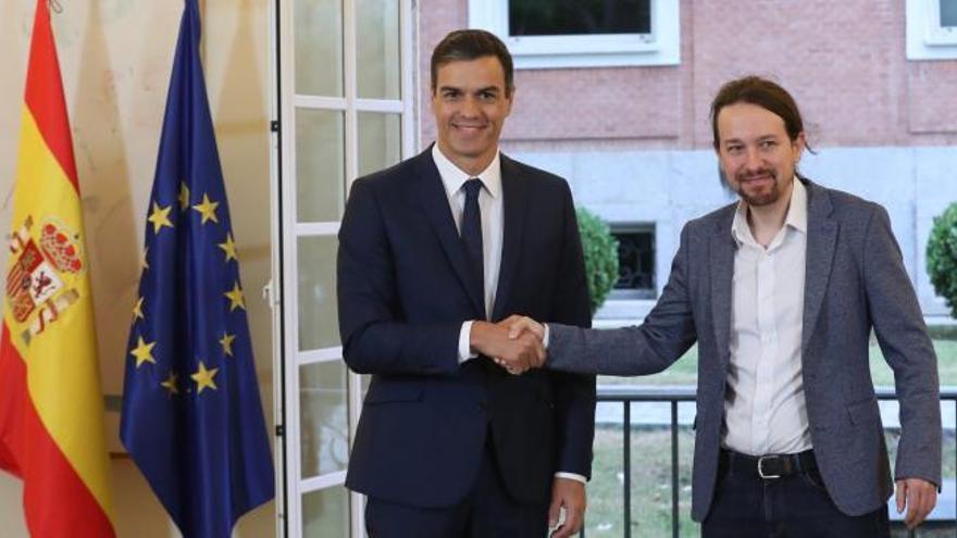 Sánchez e Iglesias firman el acuerdo para los Presupuestos