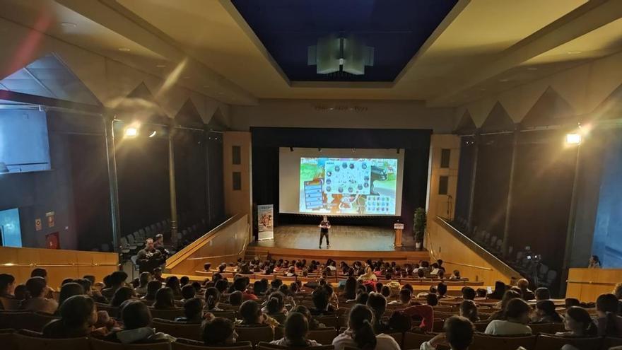 La Escuela Municipal de Teatro de Baena y Albendín clausura el curso con seis representaciones en el Liceo