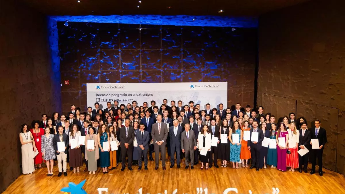 Seis estudiantes valencianos reciben becas de la Fundación «la Caixa» para  cursar un posgrado en el extranjero