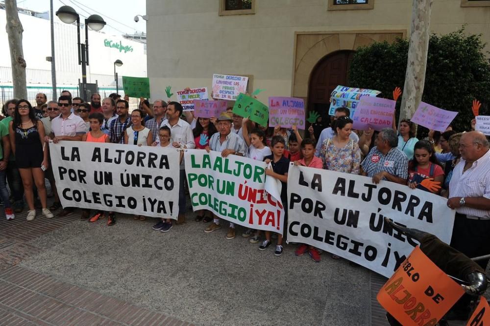 Manifestación de los padres de La Aljorra