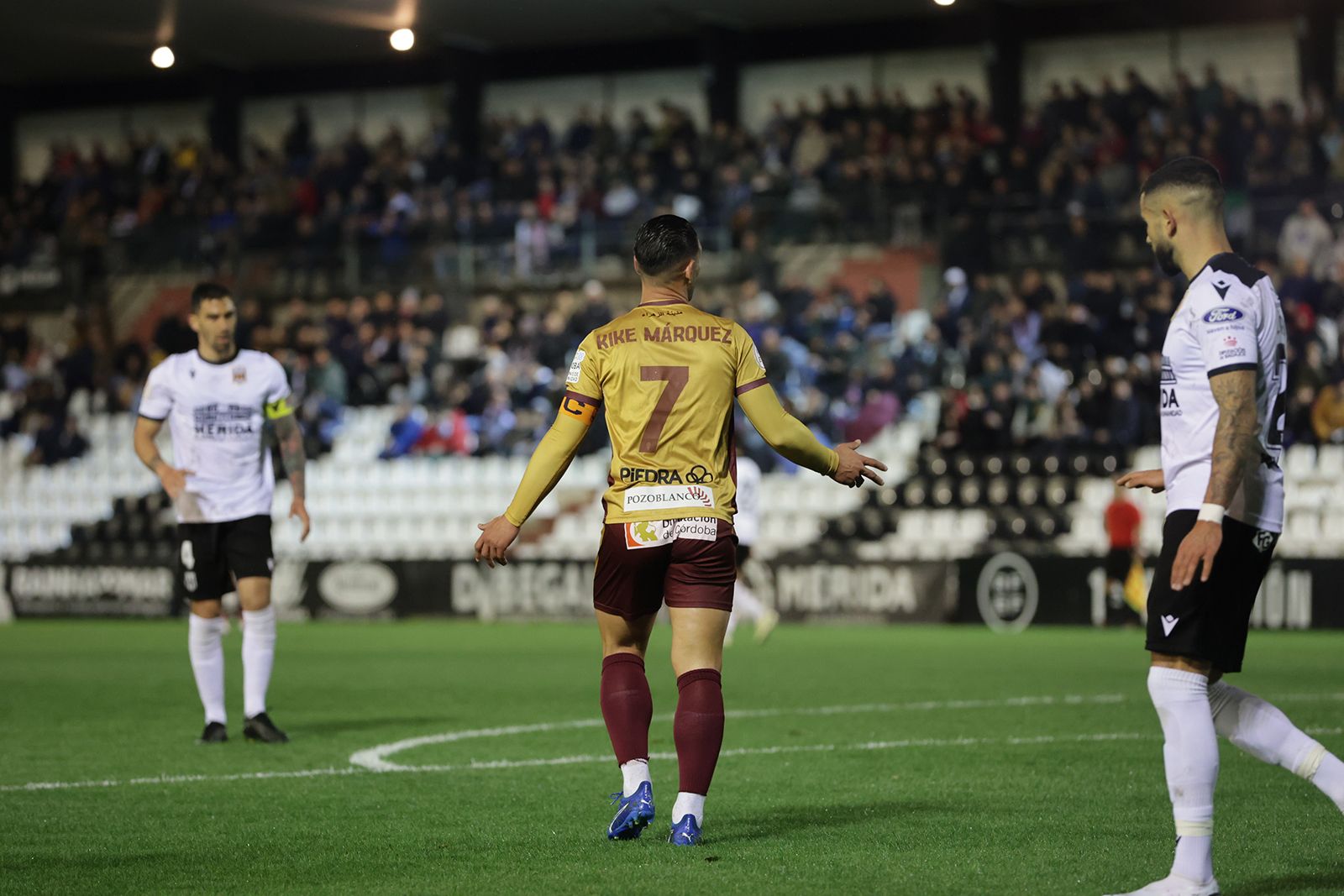 Mérida-Córdoba CF: las imágenes del partido en el Estadio Romano