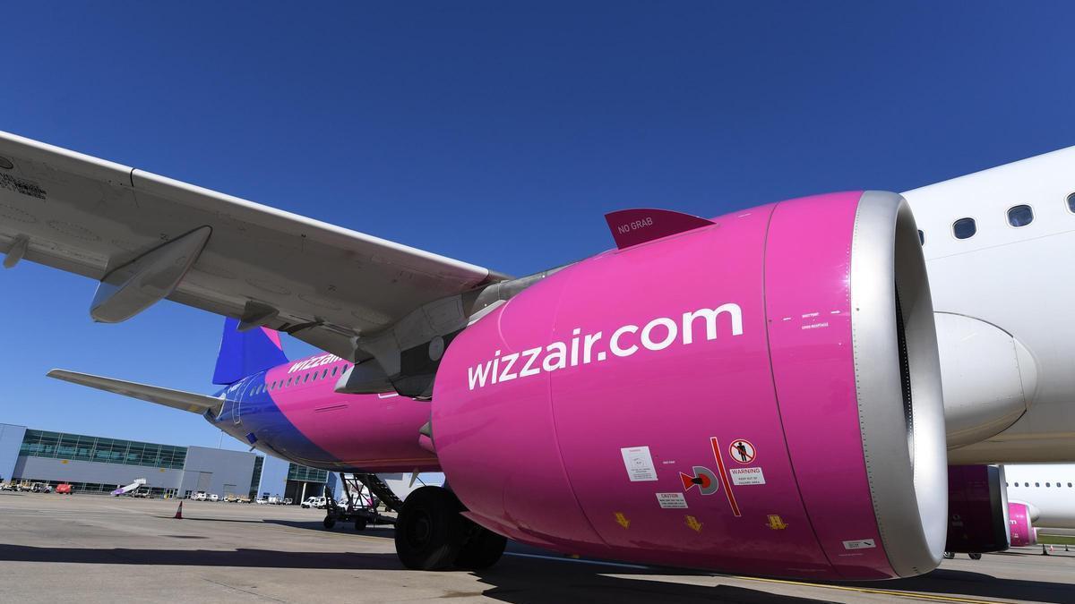 Uno de los aviones de  Wizz Air que operan las rutas internacionales de la compañía.