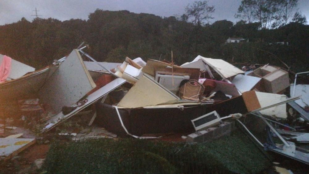 Un tornado destrossa un càmping a Gualba