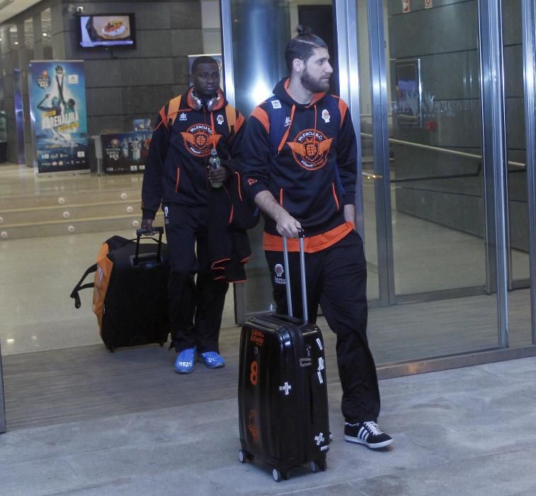 Caras largas tras la debacle del Valencia Basket