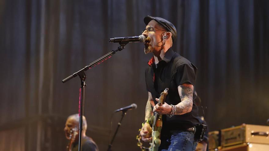 Córdoba vibra con los himnos de Fito