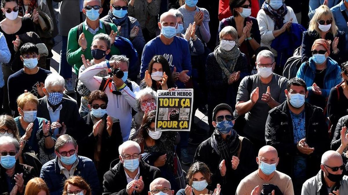 Manifestación en París por el asesinato del profesor Samuel Paty.