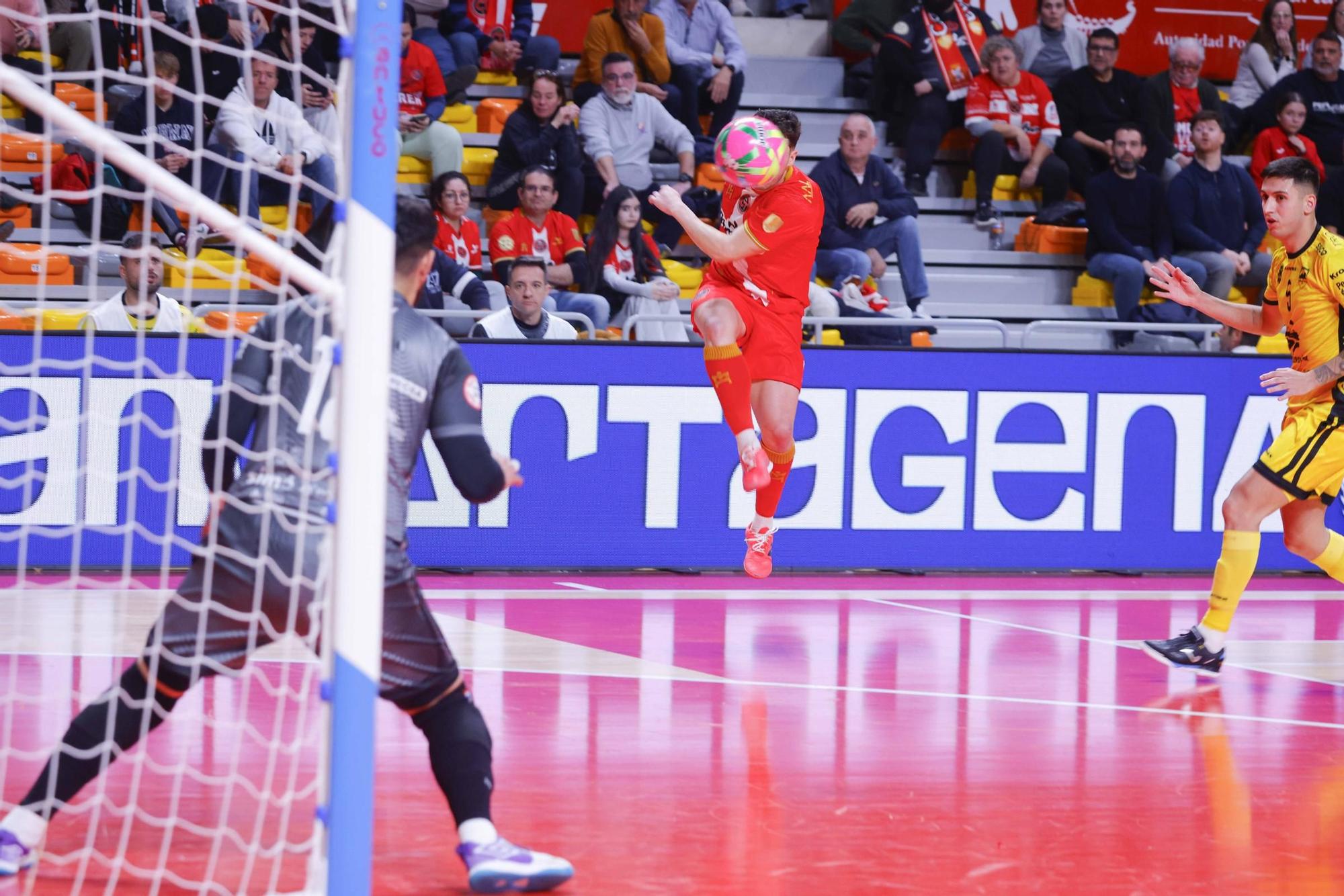 Todas las imágenes de la victoria de Jimbee Cartagena frente a Peñíscola