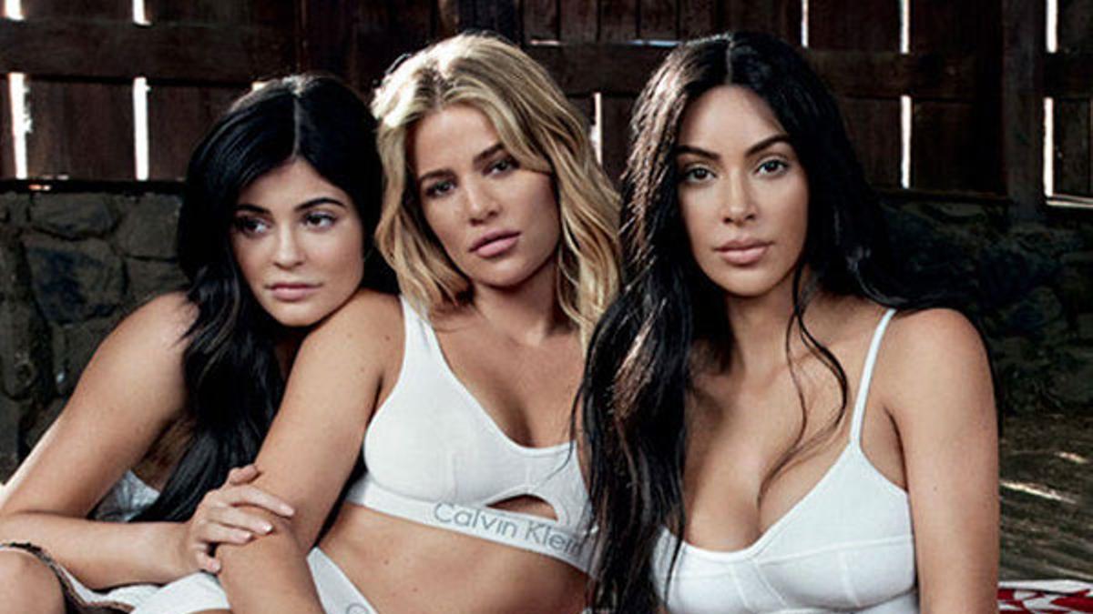 Las Kardashian posan juntas en ropa interior para Calvin Klein - Woman