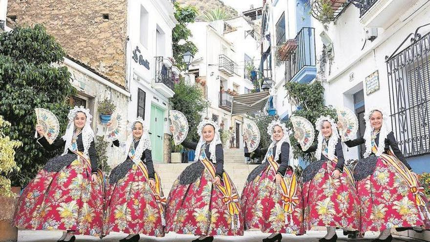 Pequeñas llamas de amor y pasión por la Fiesta