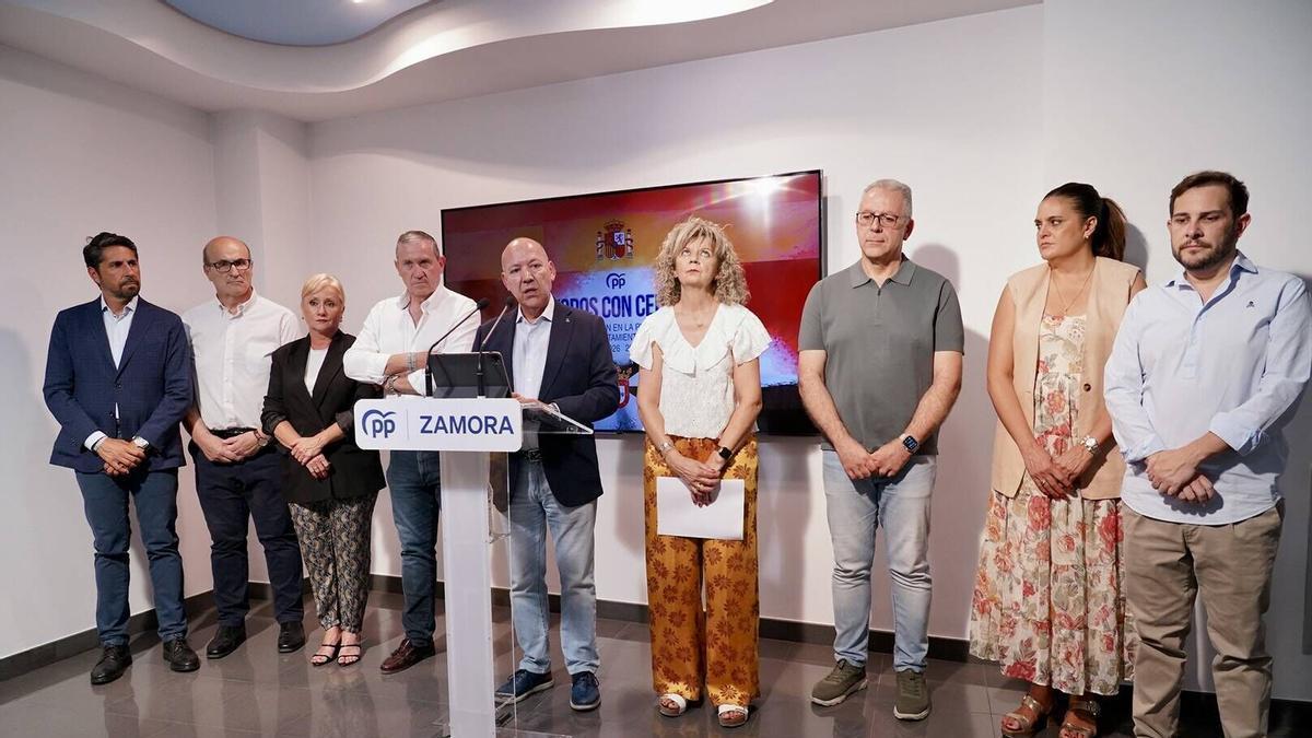 José María Barrios junto a integrantes del Comité de Dirección del PP de Zamora.