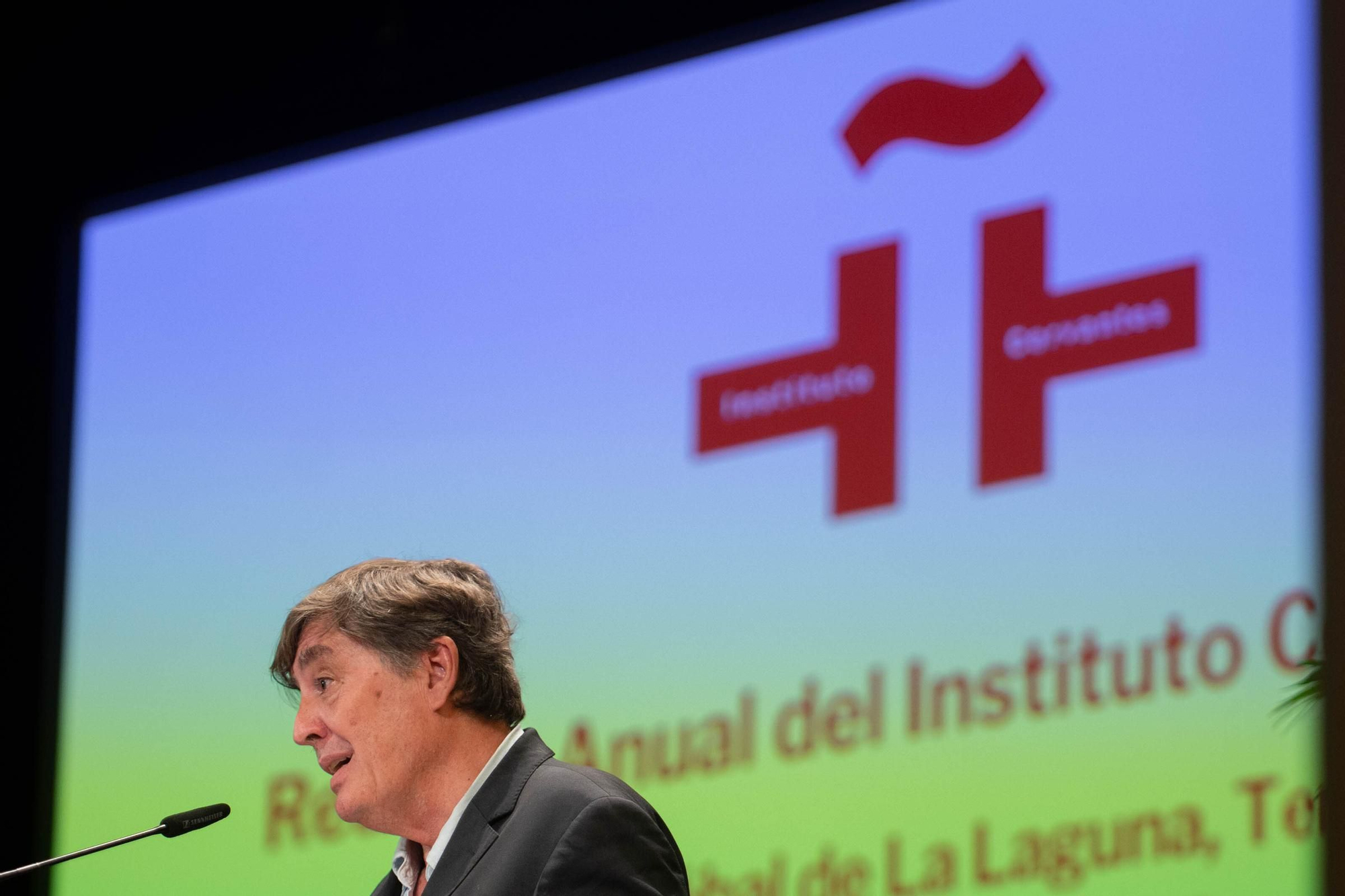 La reina Letizia preside la primera reunión del Instituto Cervantes en la ULL