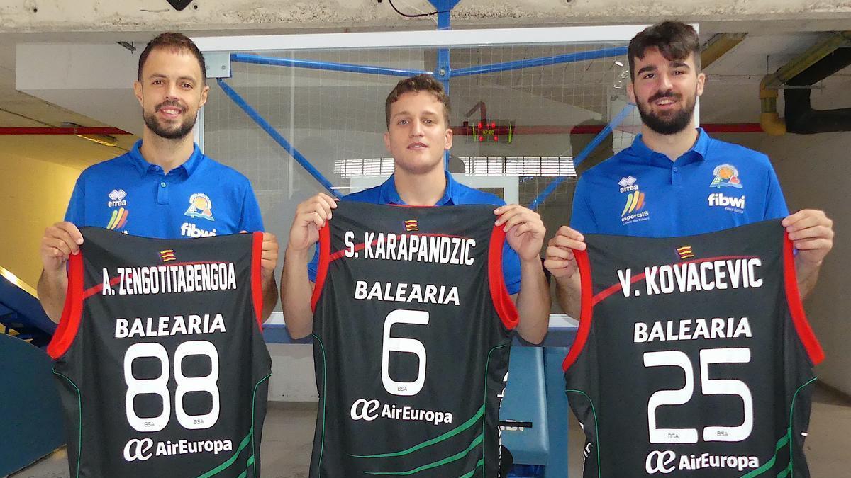 Zengotitabengoa, Karapandzic y Kovacevic.
