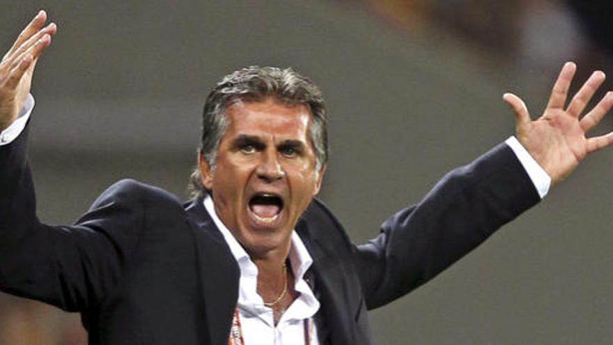 Carlos Queiroz durante un partido con Portugal.