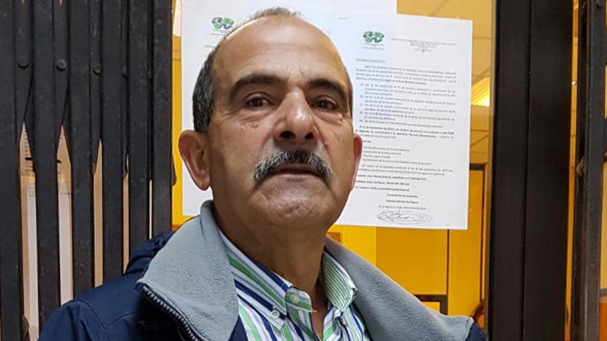 Justo Reyes: &quot;Hay una falta de respeto a los colectivos vecinales&quot;