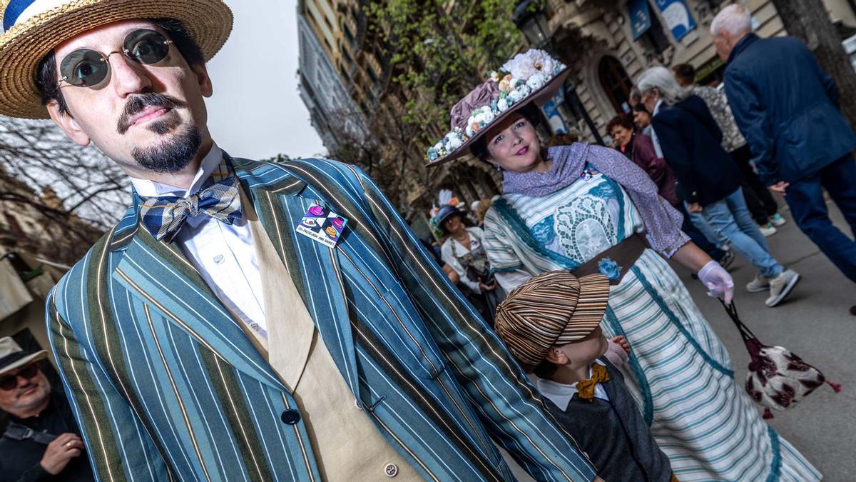 Nueva edición del Paseo con Sombrero por Barcelona