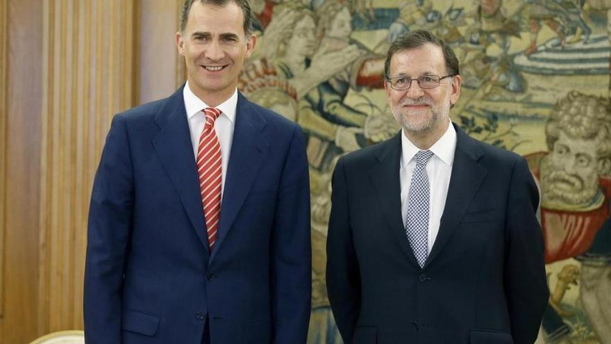 Rajoy acepta el encargo del Rey pero elude garantizar si irá a la investidura