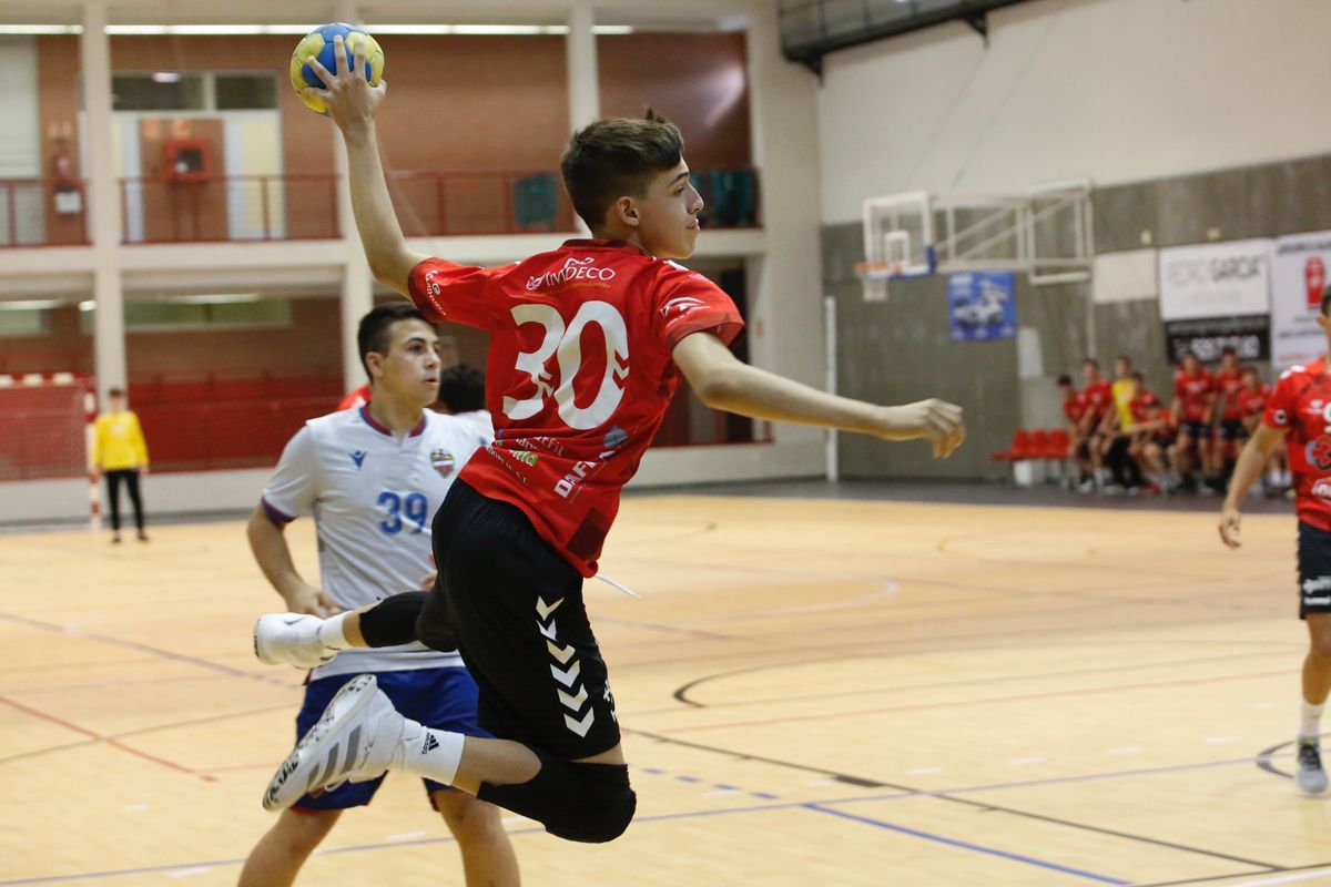 Las imágenes del CajaSur - Levante, del intersector de balonmano