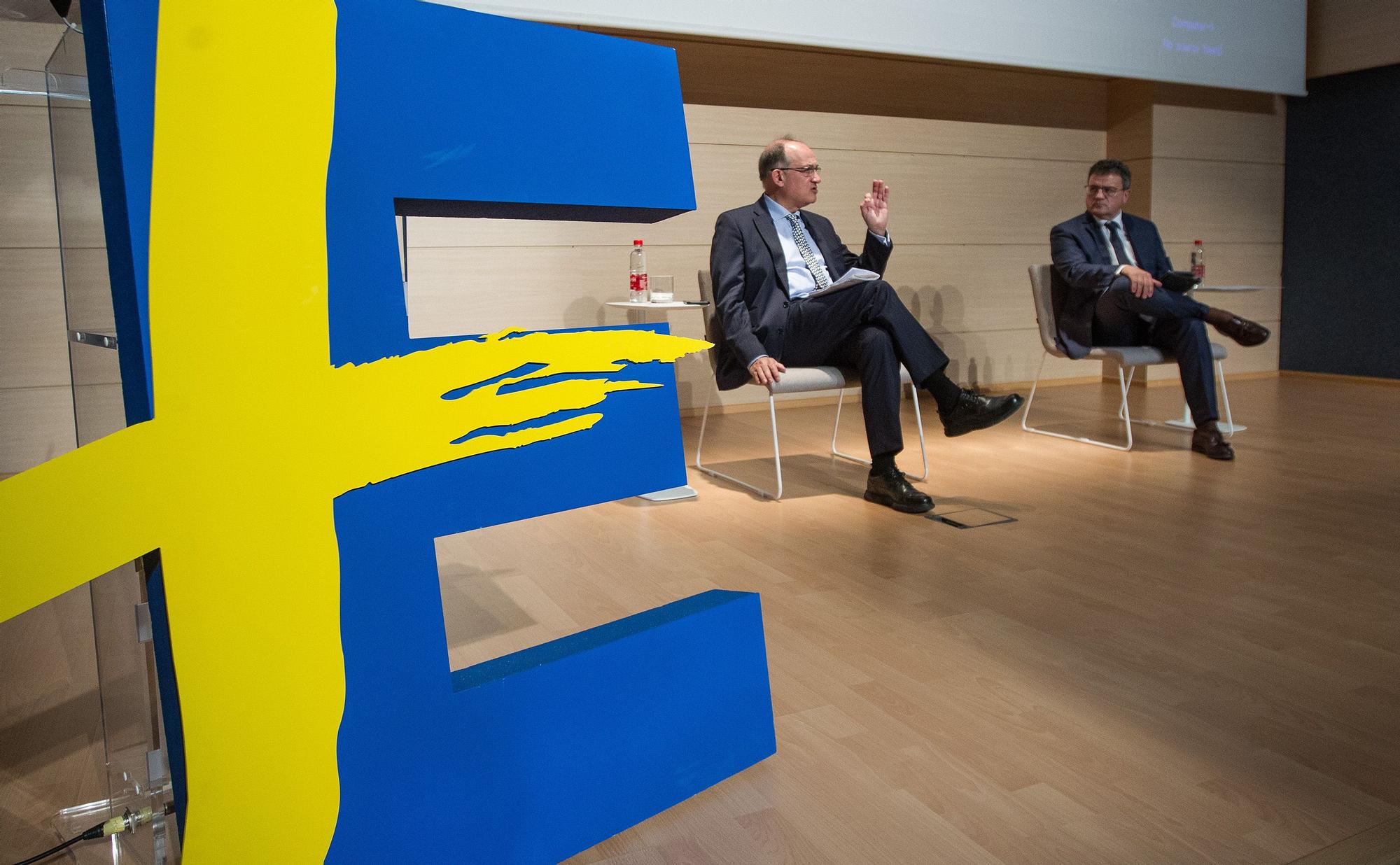 Joan Calabuig en el Foro +Europa: «El turismo y los sectores tradicionales tendrán el apoyo de los fondos europeos»