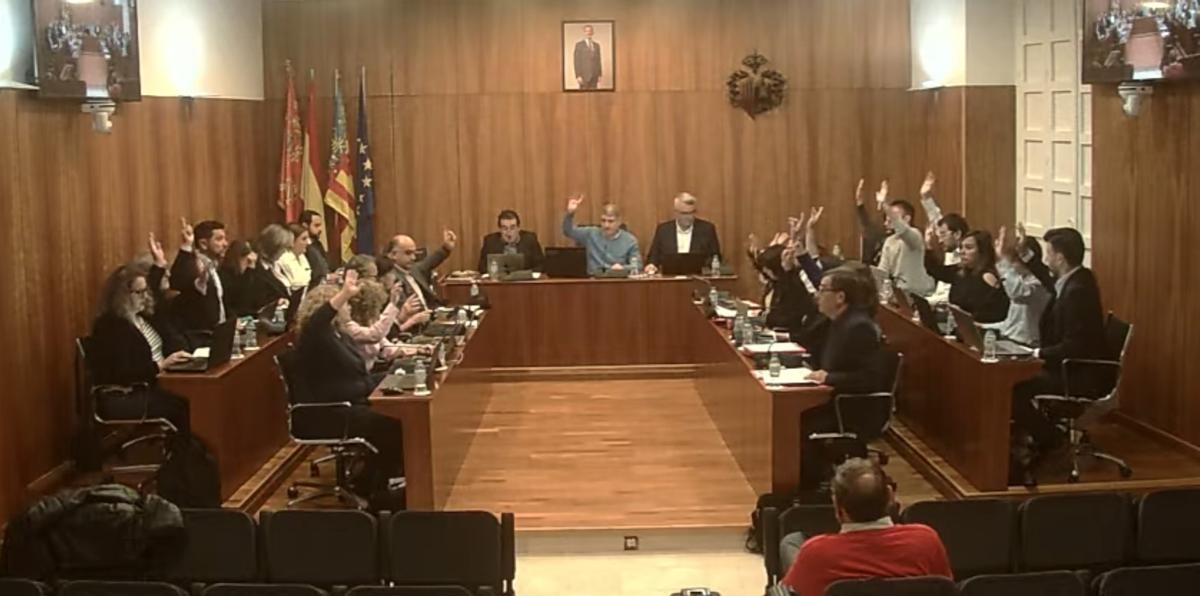 Toda la Coporación, a excepción de Vox, a favor de dos mociones sobre el 8M