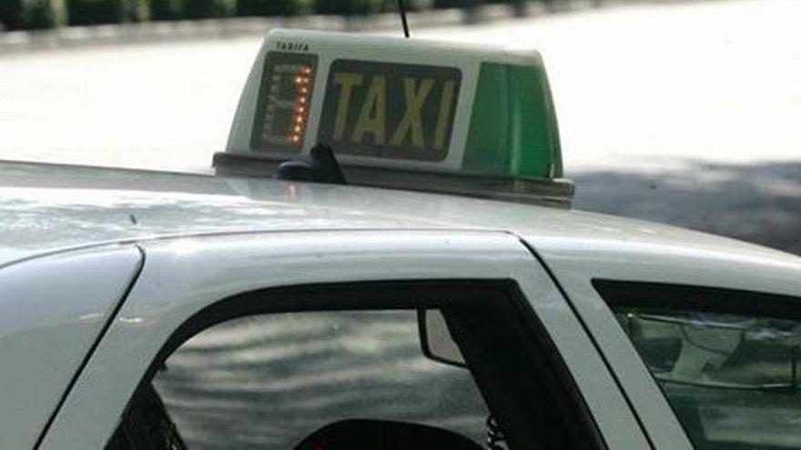 El Ayuntamiento pondrá en marcha este año el Bono-Taxi Accesible