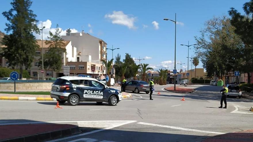 Control de la Policía Local de Alhama de Murcia.