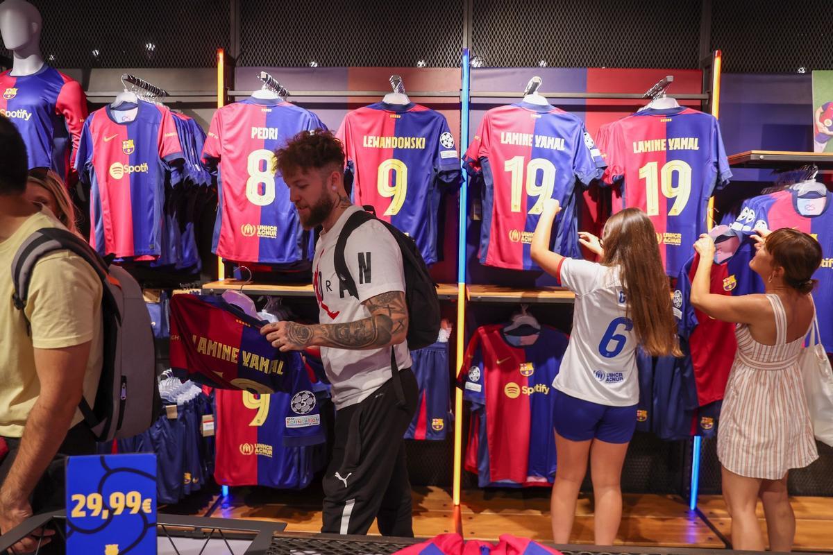 Pasión por Lamine Yamal y la nueva camiseta del Barça Pasión por Lamine Yamal y la nueva camiseta del Barça