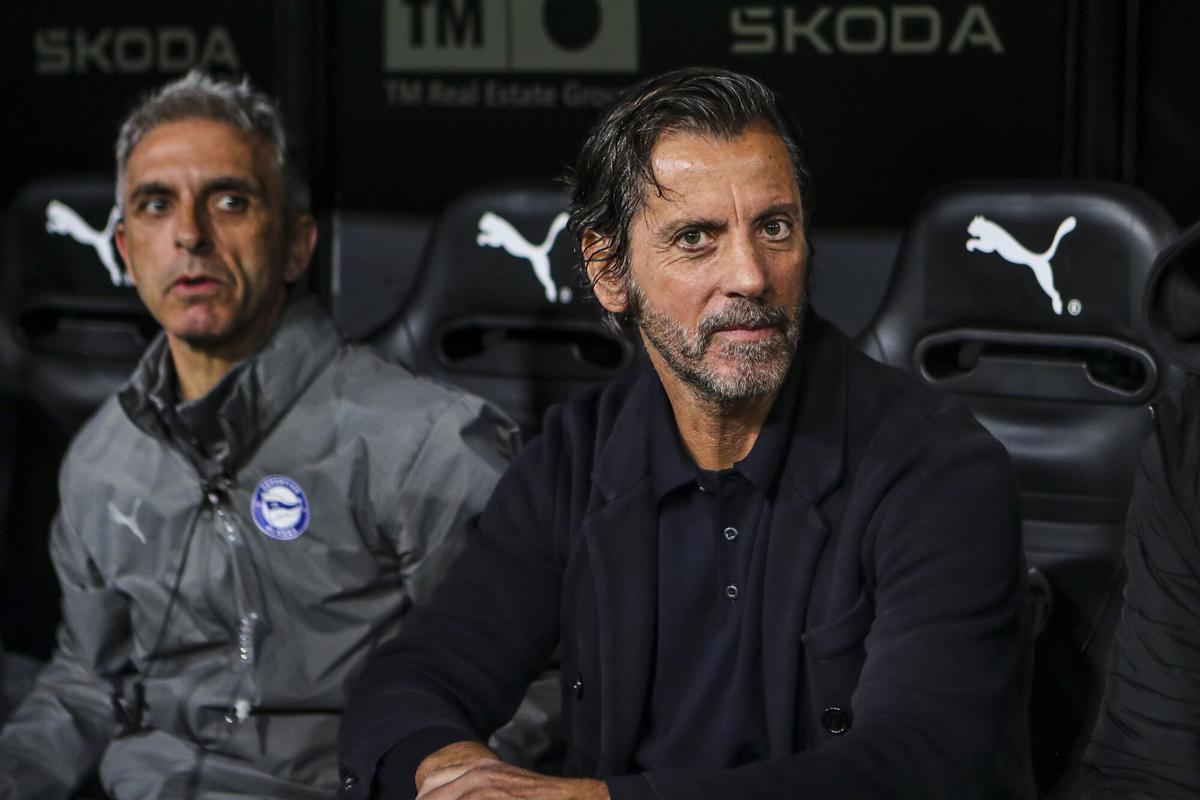 Quique Sanchez Flores, head coach of Deportivo Alaves, looks on during the Spanish league, LaLiga EA Sports, football match played between Valencia CF and Deportivo Alaves at Mestalla stadium on March 8, 2026, in Valencia, Spain. AFP7 08/03/2026 ONLY FOR USE IN SPAIN. Ivan Terron / AFP7 / Europa Press;2026;Soccer;Sport;ZSOCCER;ZSPORT;Valencia CF V Deportivo Alaves - LaLiga EA Sports