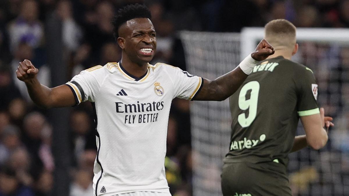 Vinicius celebra su gol, que era el 1-0 al Girona, en el Bernabéu.