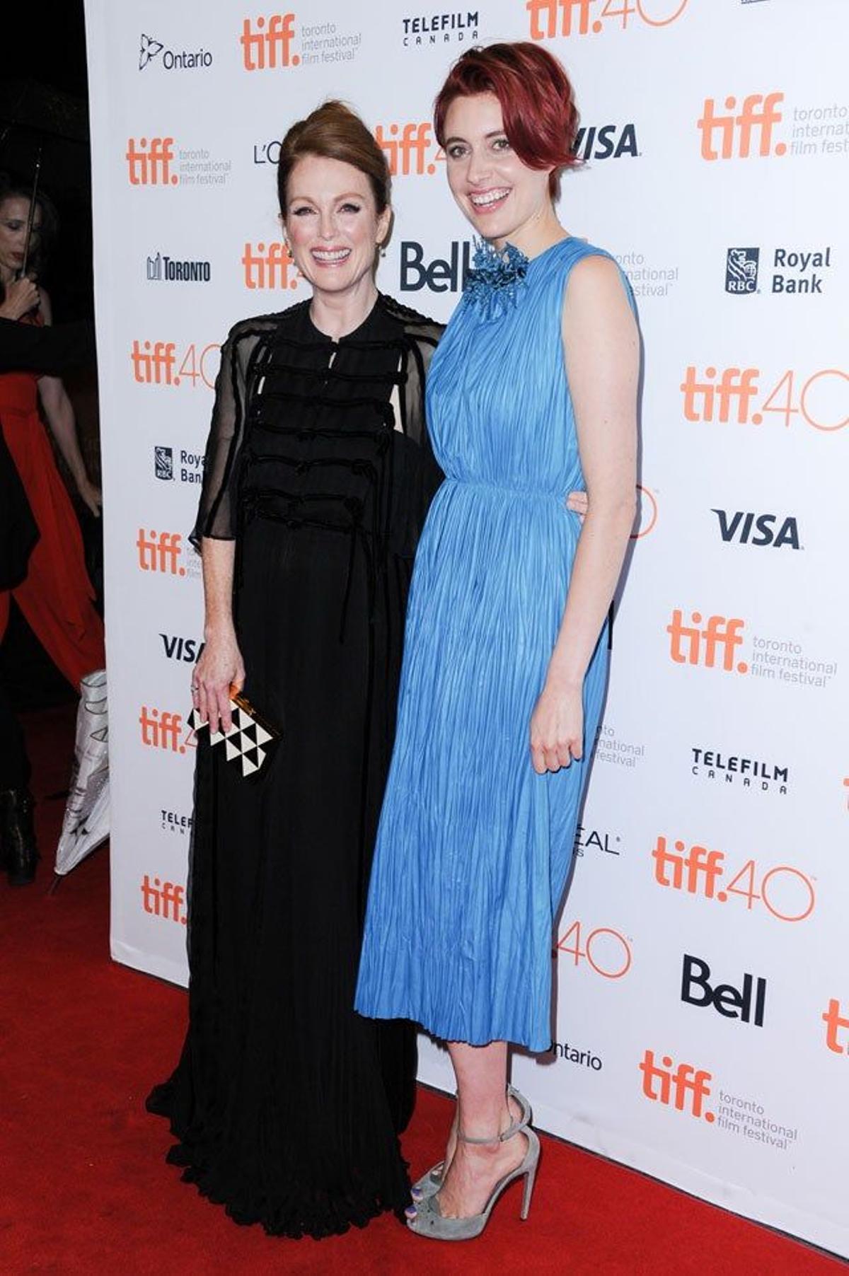 Julianne Moore y Greta Gerwig en la presentación de Maggie's Plan en el TIFF 2015