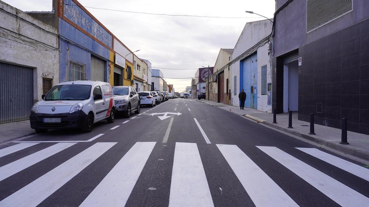 Manises moderniza el polígono del Aeropuerto.