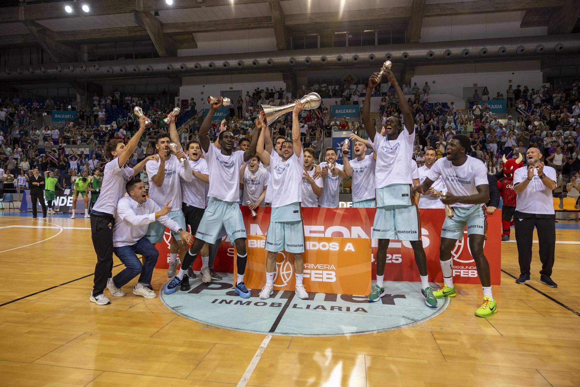 Así ha sido la fiesta del Palmer Basket Mallorca Palma tras ascender a Primera FEB