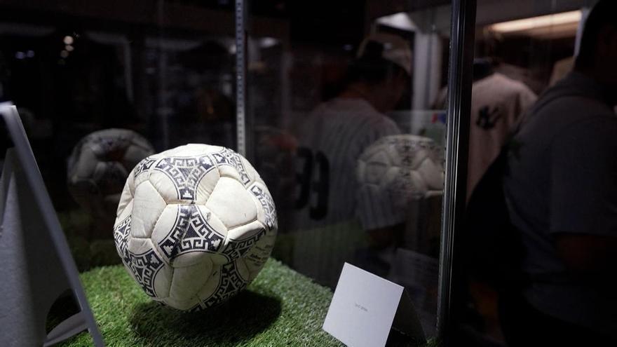BALÓN MARADONA MUNDIAL SUBASTA | El balón de la ‘Mano de Dios’ sale a subasta por 2,5 millones de dólares