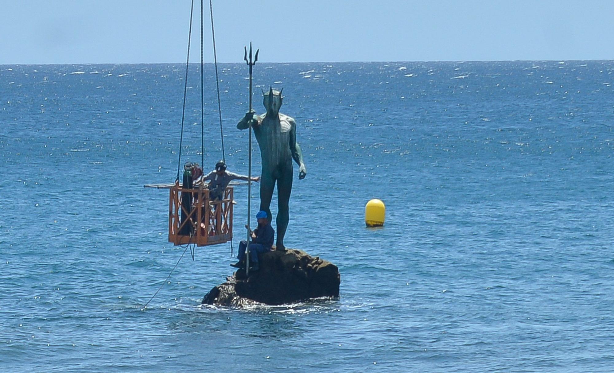 Arreglo de la escultura Neptuno