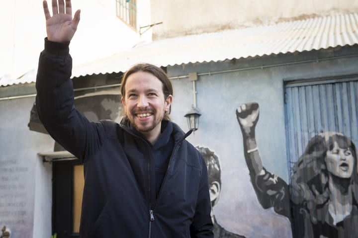 PABLO IGLESIAS PASA LA REFLESI?N VIENDO "B, LA PEL?CULA"