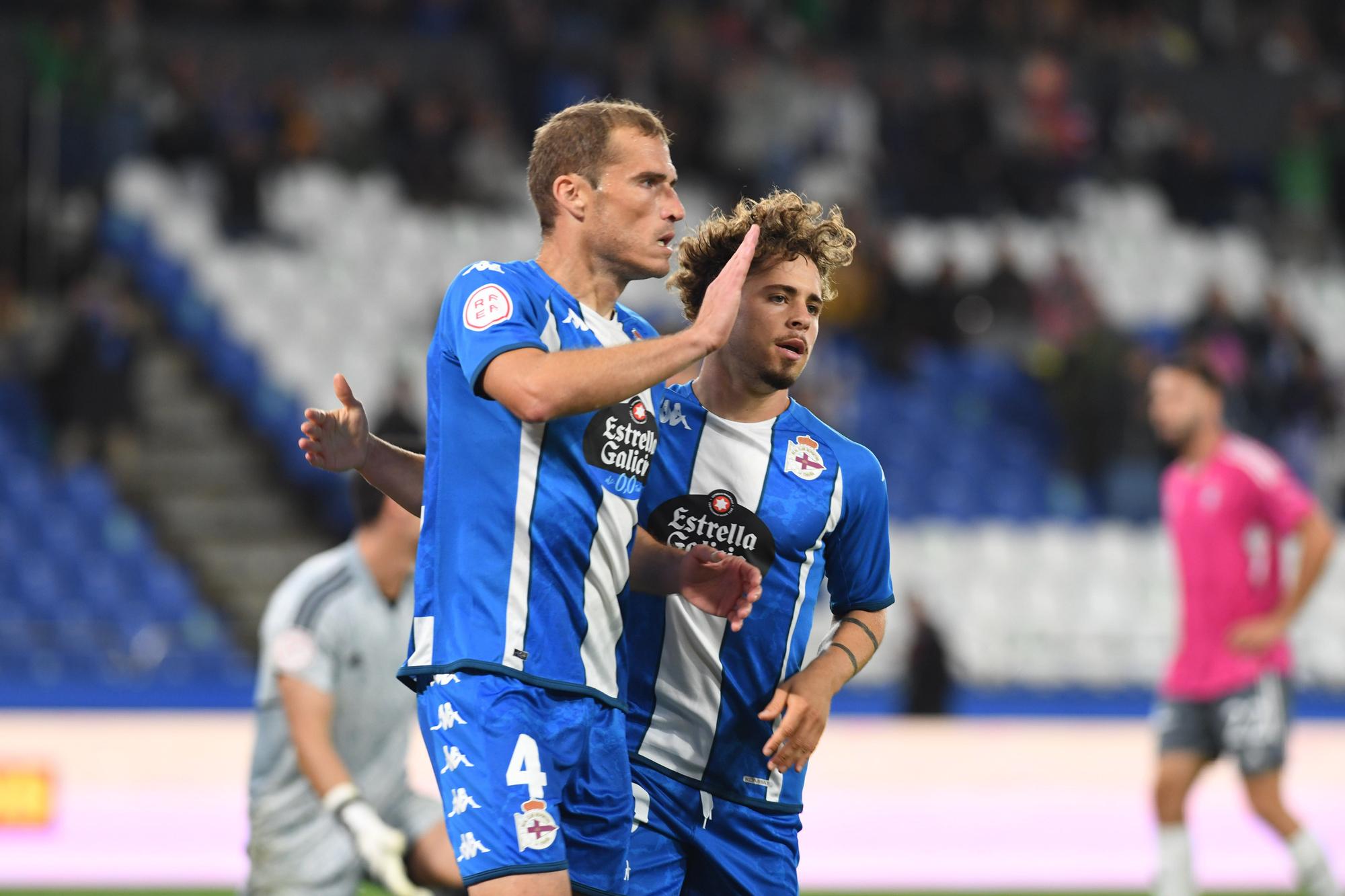 El Dépor se impone en Riazor al colista Talavera (3-2)