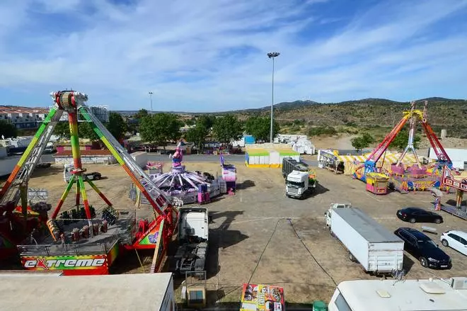 Pregón, fuegos y música abren la primera feria tras el covid