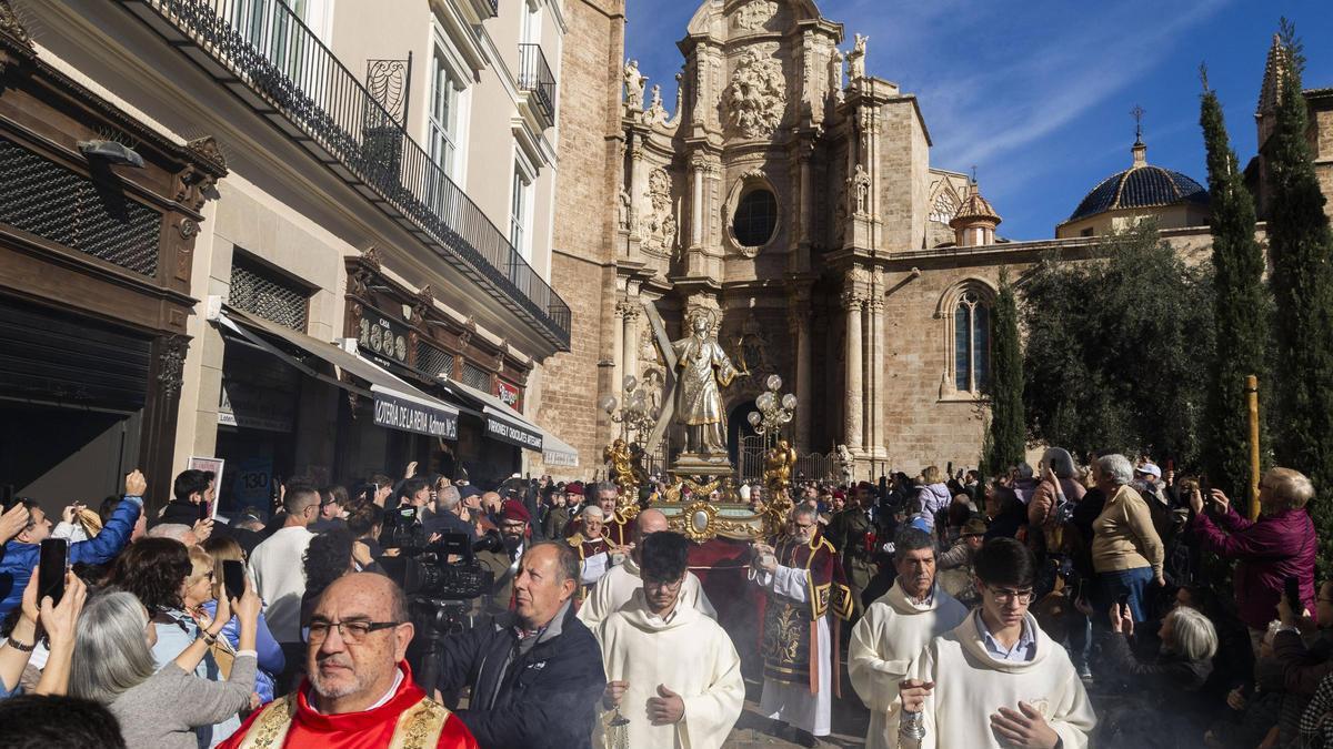 Salida de San Vicente Mártir, en la mañana del 22 de enero