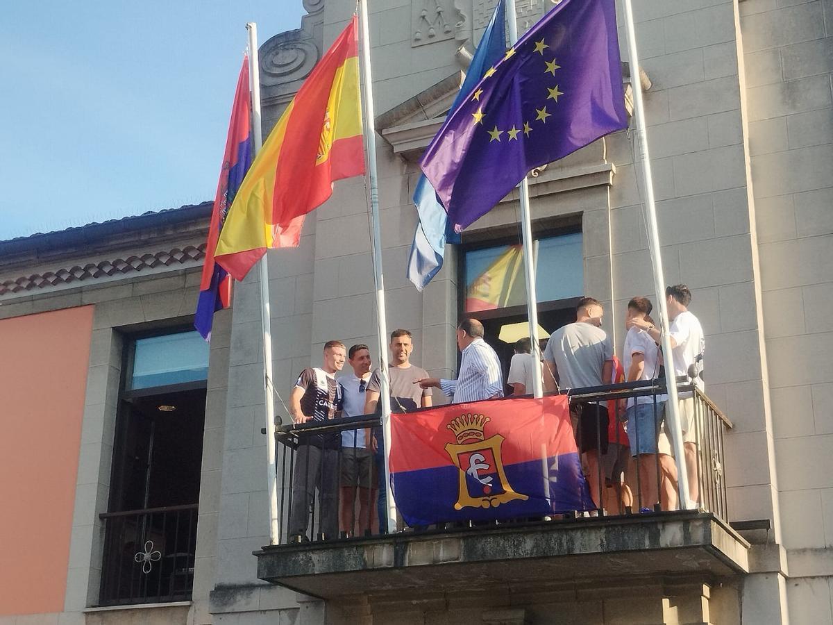 En imágenes, la celebración del ascenso a Tercera Federación del Condal de Noreña